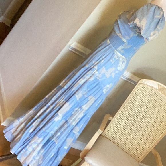 Free People like new worn twice size large. Blue white and gray smocked bodice - Picture 4 of 8